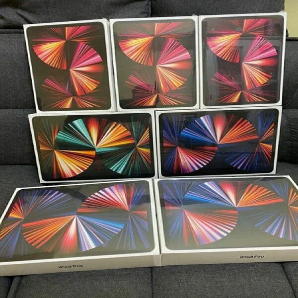 Apple iPad Pro 4th generation pallet liquidation lot featuring premium refurbished tablets in wholesale packaging for resale or bulk purchase.